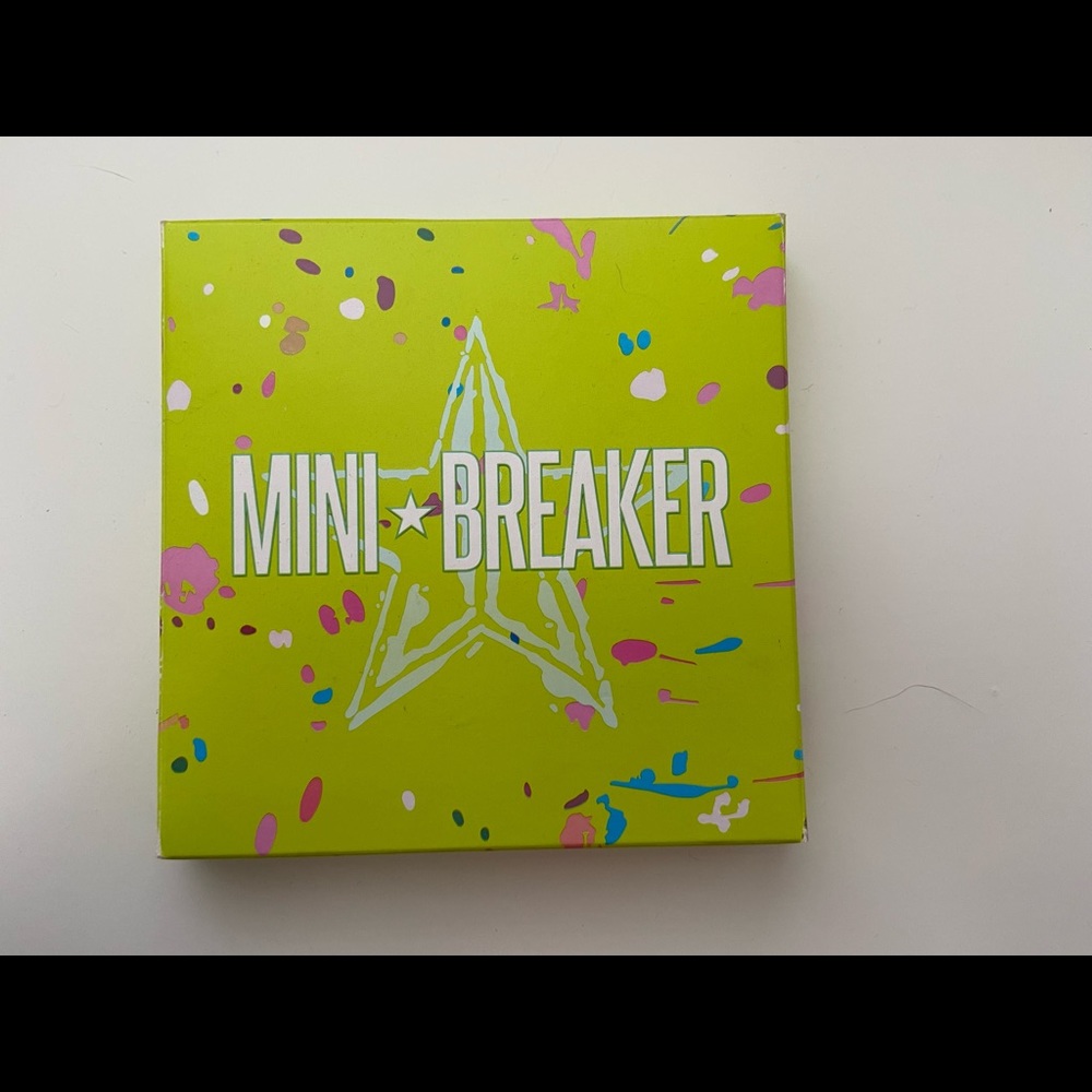 Jeffree Star Mini Breaker palette